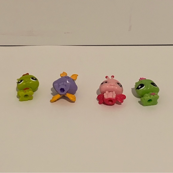 LOT OF 4 LPS LITTLEST PET SHOP TEENIEST TINIEST CATERPILLARS & BUTTERFLIES TOYS - Picture 4 of 4